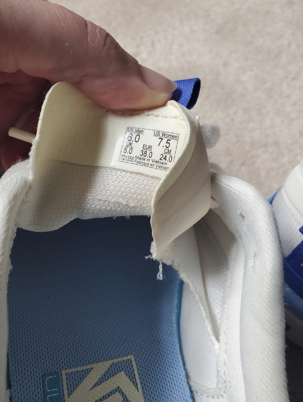 Vans Women’s Ultra Range White & Blue Sneakers EUC 7.5 - Picture 6 of 10